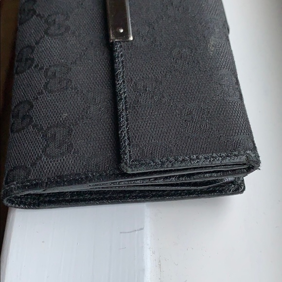 Gucci wallet and box. Good condition 💯 authentic - Picture 7 of 7
